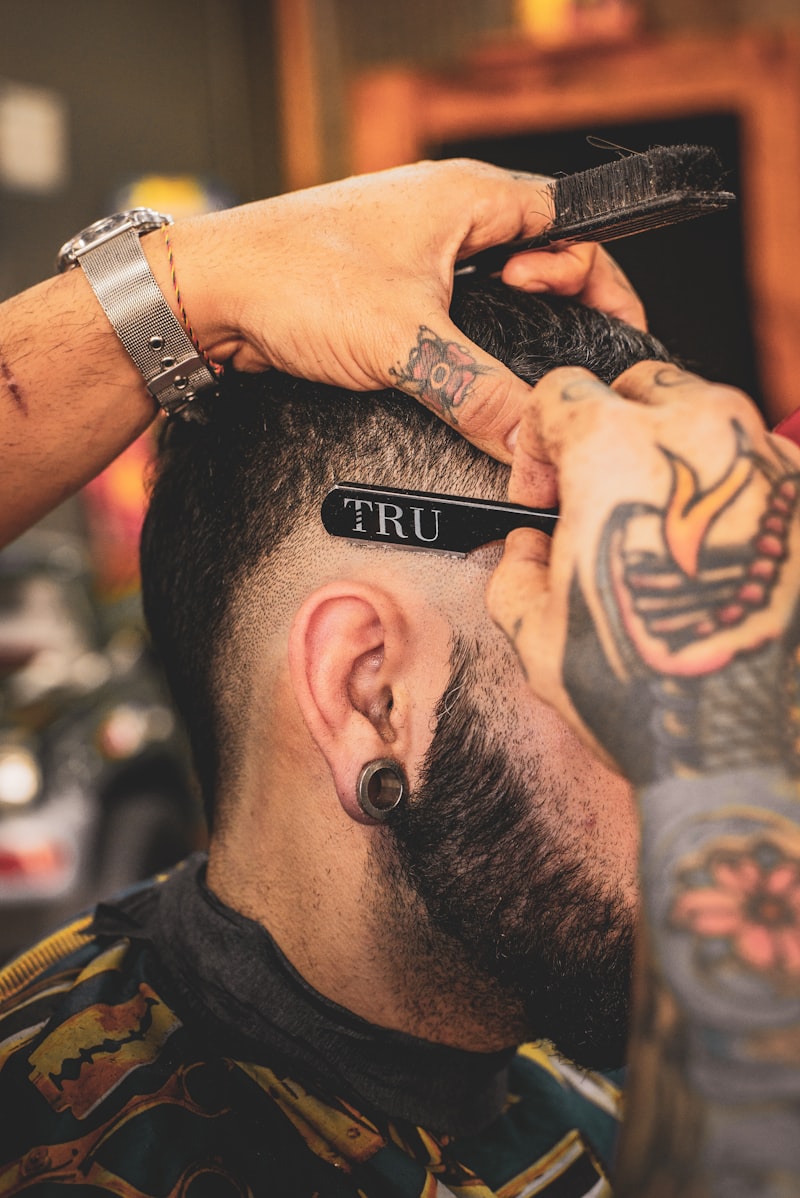 Men's Haircuts and Styling